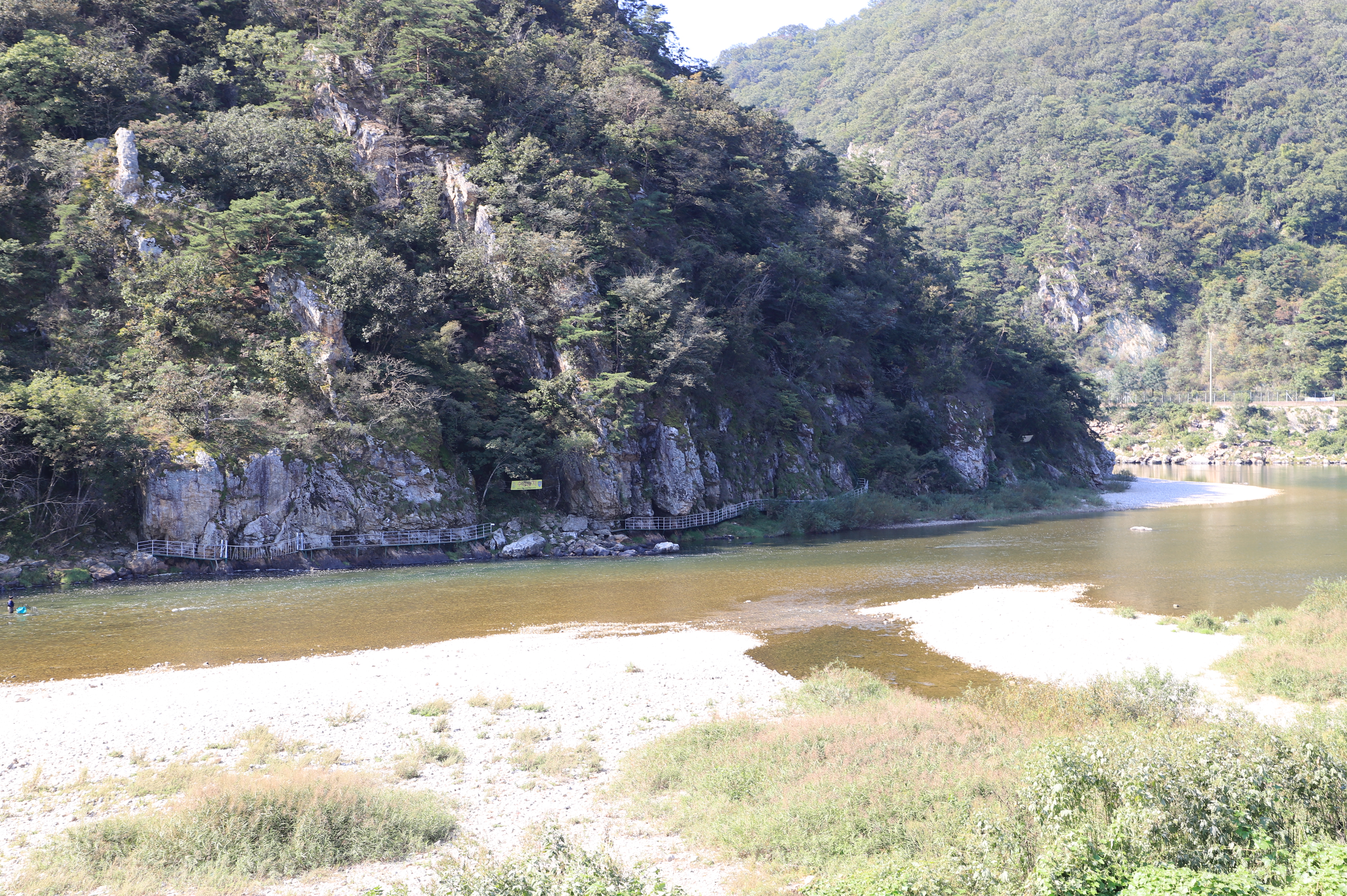 팔봉산관광지 야영장