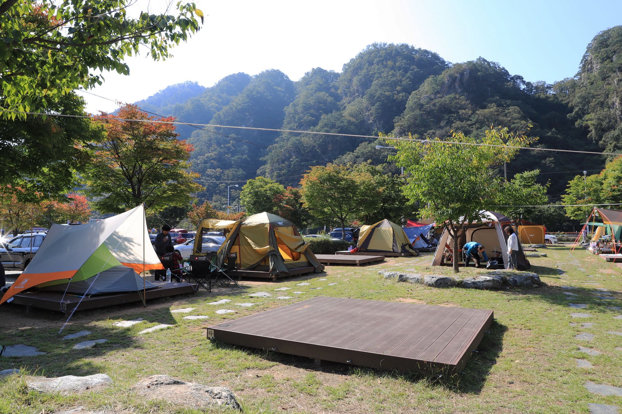 팔봉산관광지 야영장