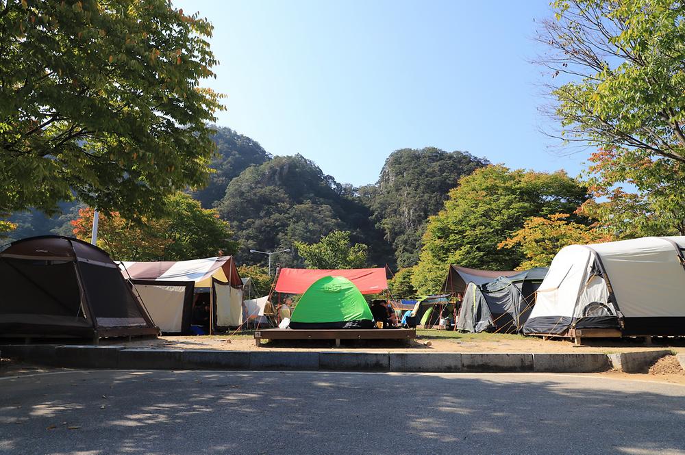 팔봉산관광지 야영장