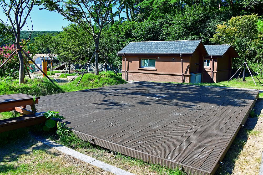 홍길동테마파크 야영장