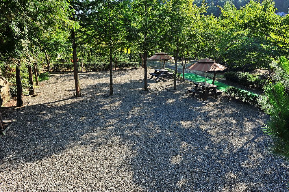 금동산야