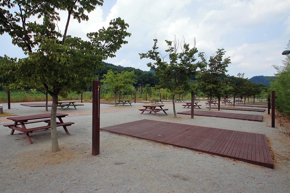 김천부항댐 산내들 오토캠핑장