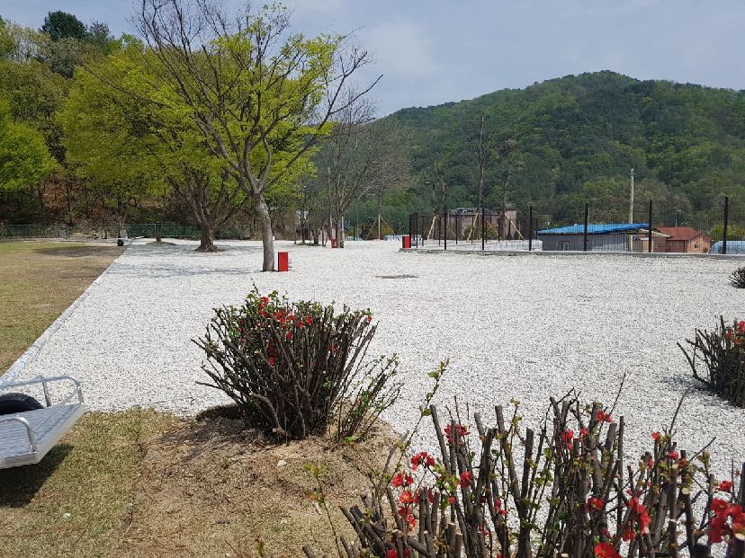 넓은마당캠핑장