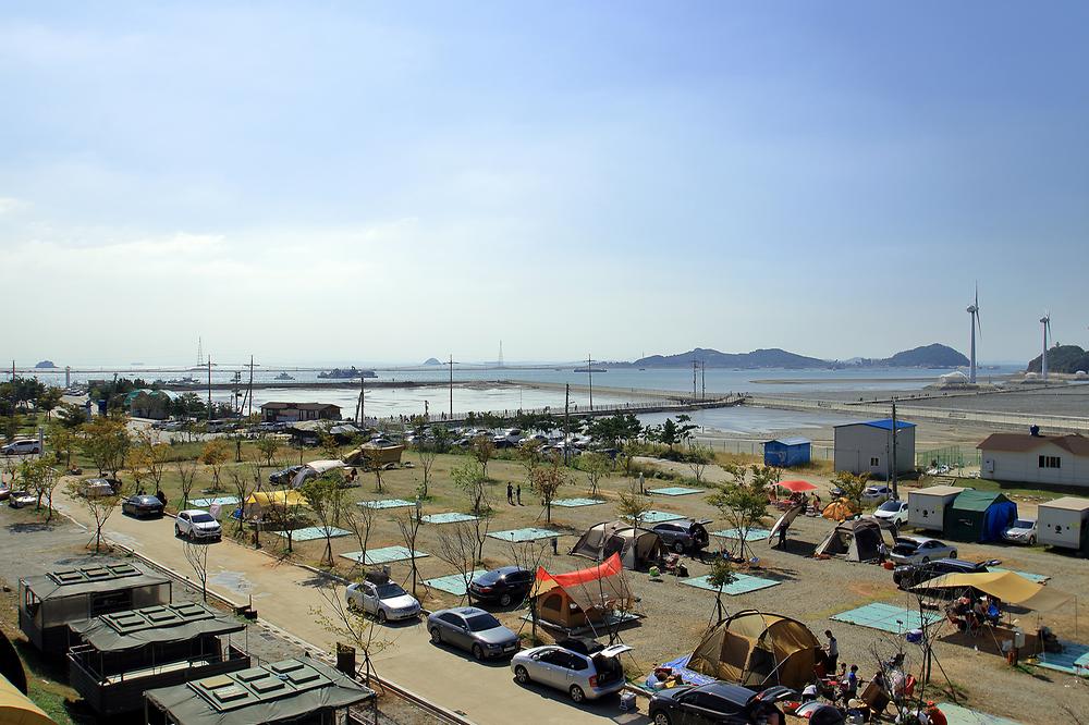 탄도항 노을 캠핑장