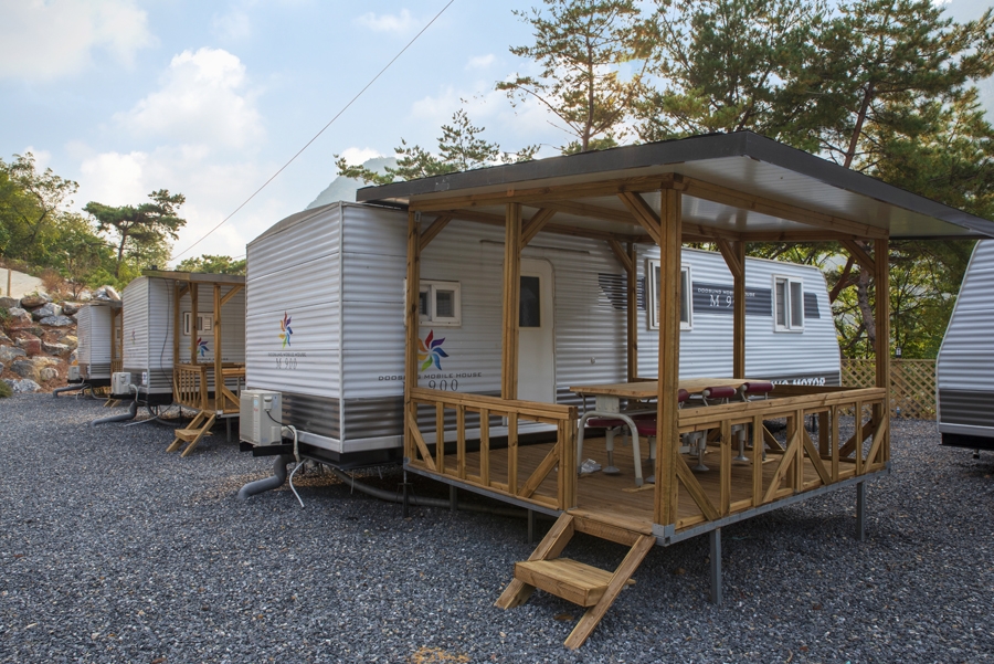 파인 카라반 캠핑장