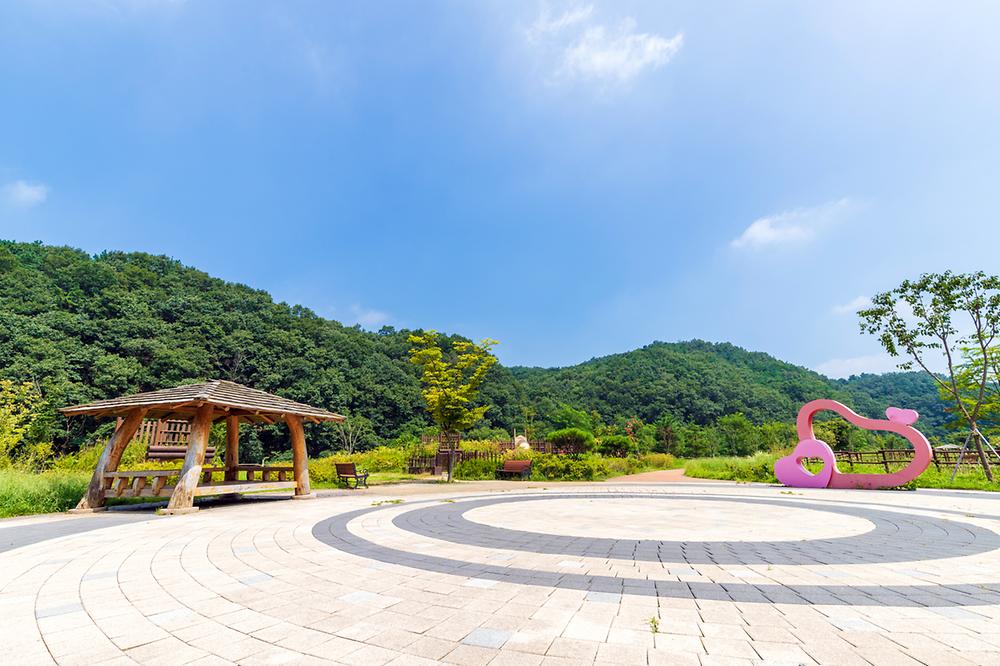 청주시 미래지농촌테마공원 오토캠핑장