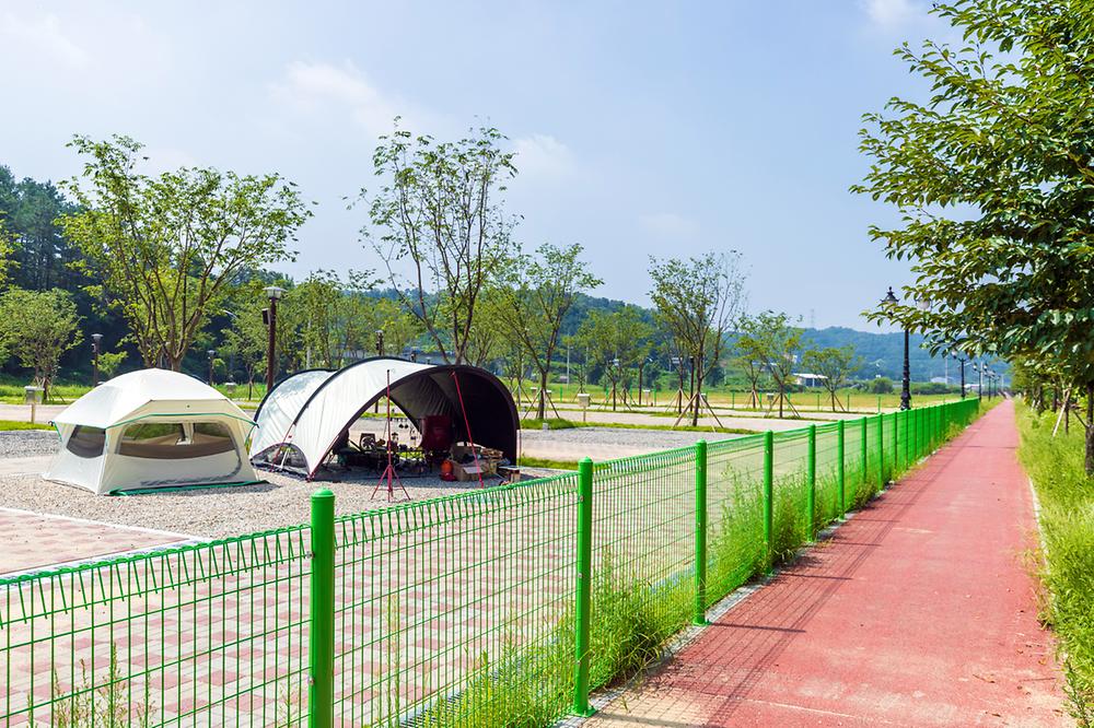 청주시 미래지농촌테마공원 오토캠핑장