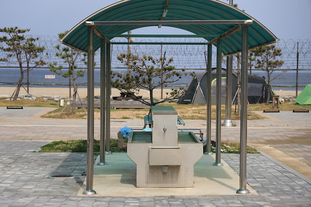 명파 해변 오토캠핑장