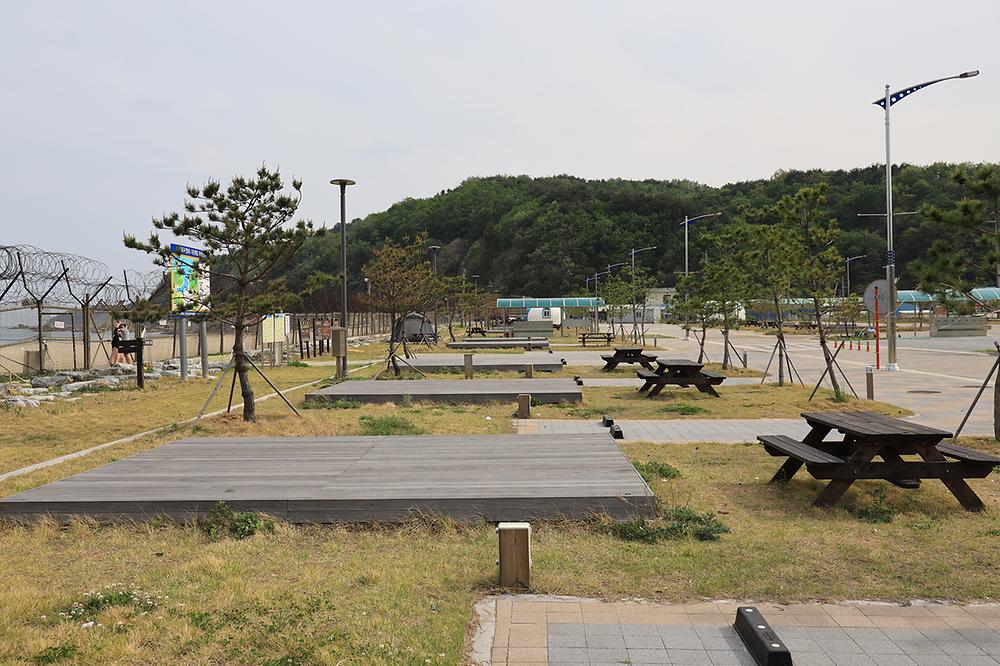 명파 해변 오토캠핑장