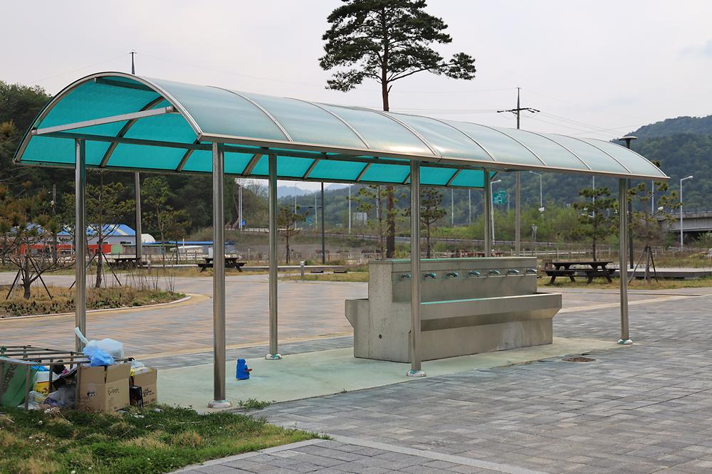 명파 해변 오토캠핑장