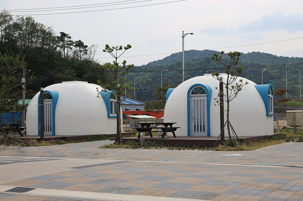 명파 해변 오토캠핑장