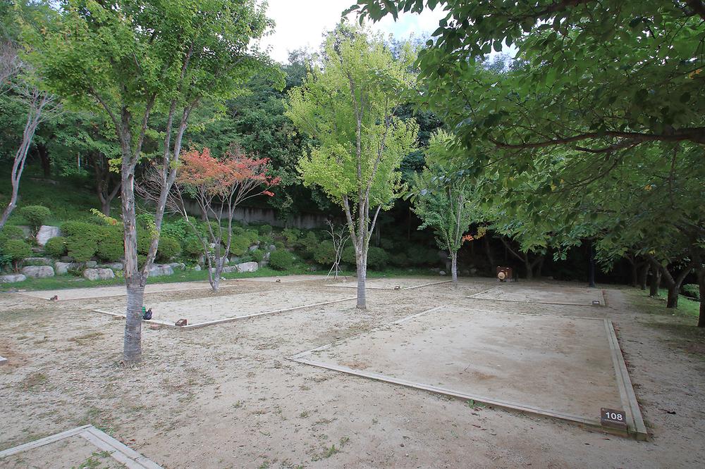 가산산성 야영장