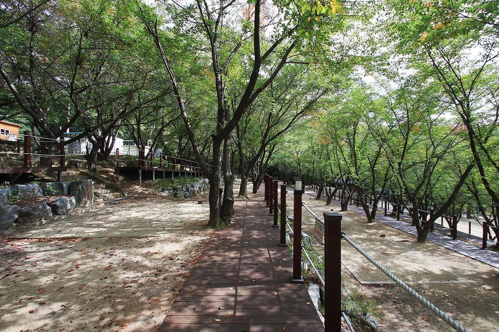 가산산성 야영장