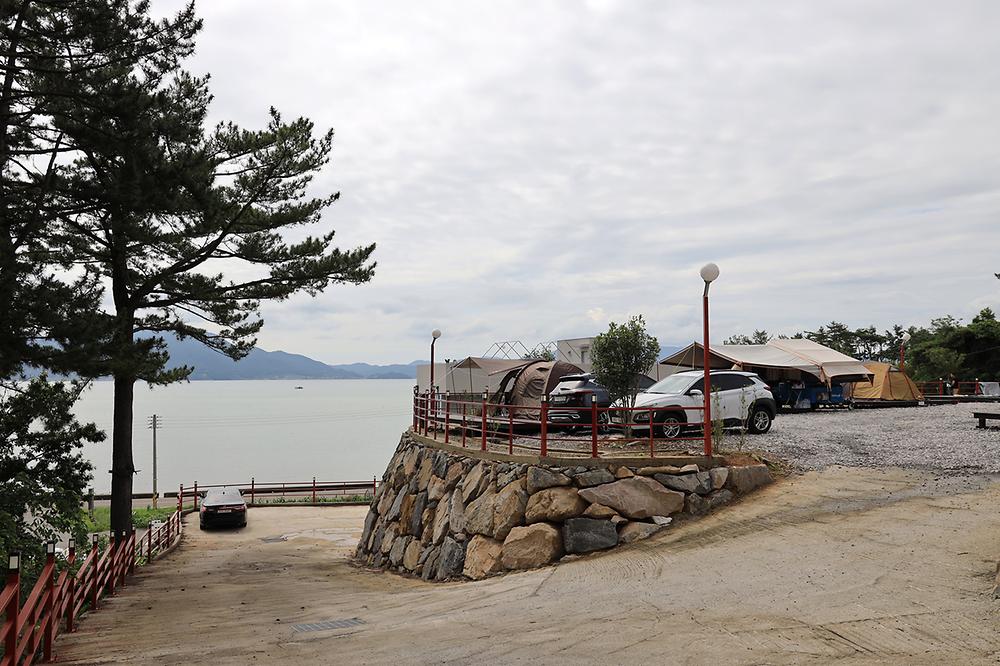 명도그 오토캠핑장