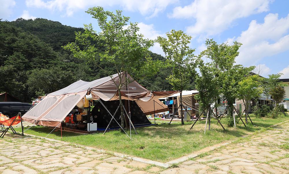 오지봉커뮤니센터 야영장