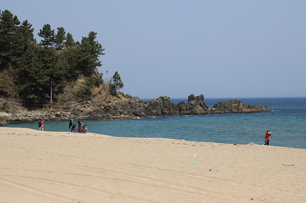 덕산해변 캠핑장