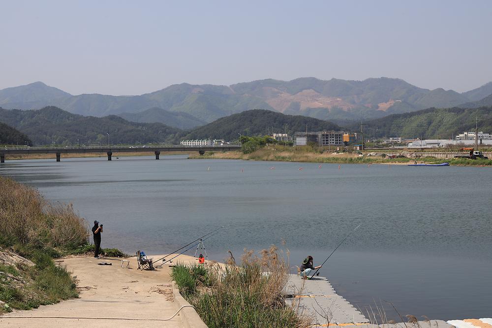 덕산해변 캠핑장