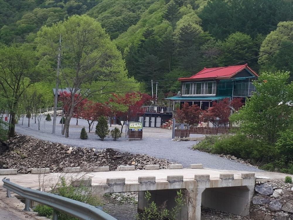 화기애애 단풍 캠핑장