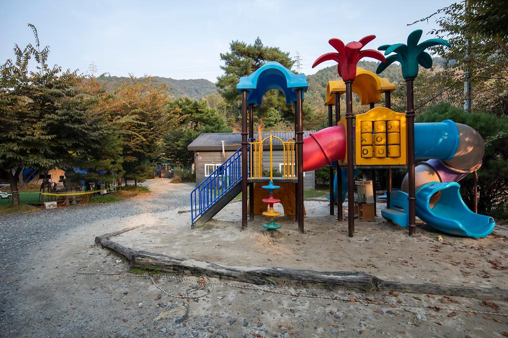 레이크문캠핑장