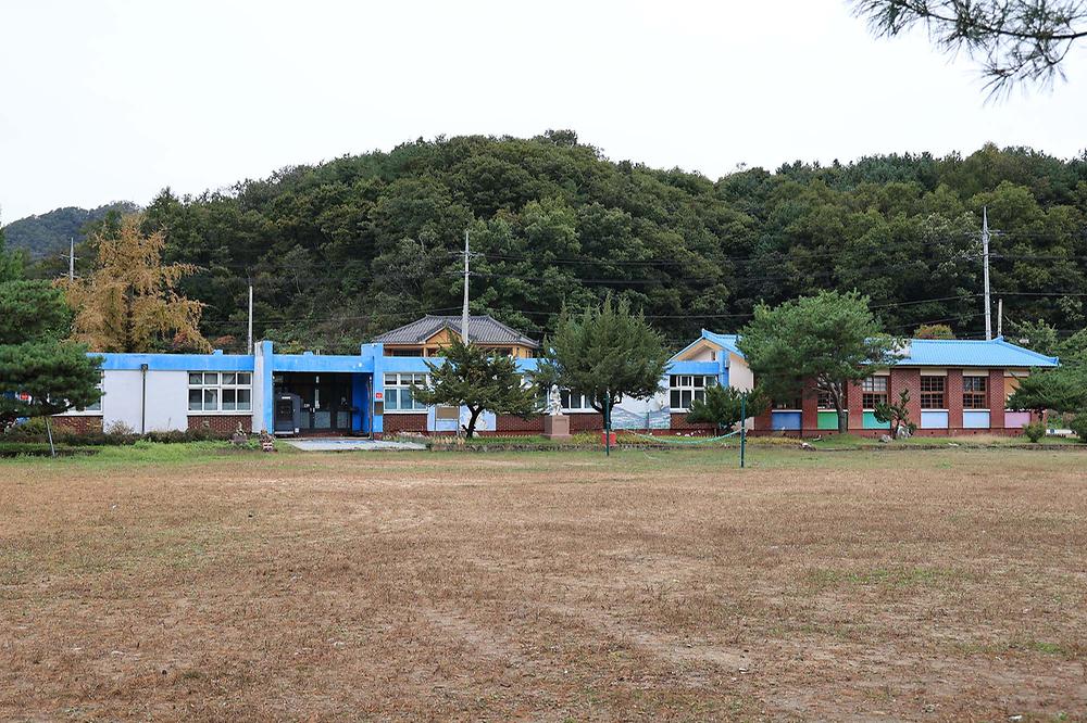팔봉참살이오토캠핑장