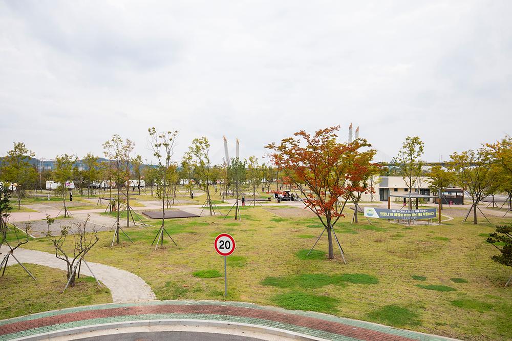 노을진 캠핑장