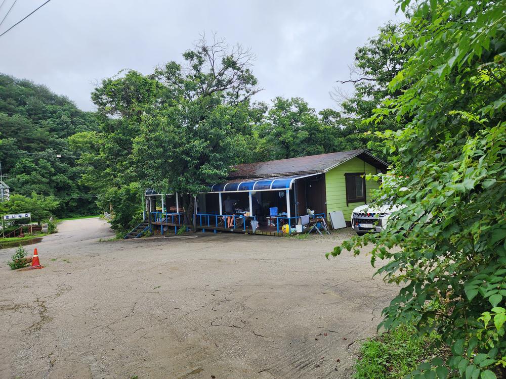 약사밤나무집 캠핑장