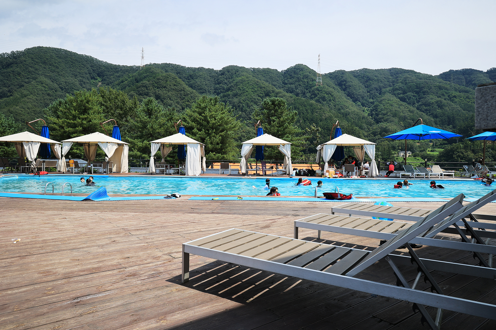 (주)크리스월드더레지던스
